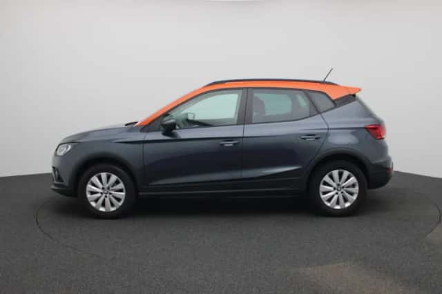 SEAT Arona (2018) thumbnail 4