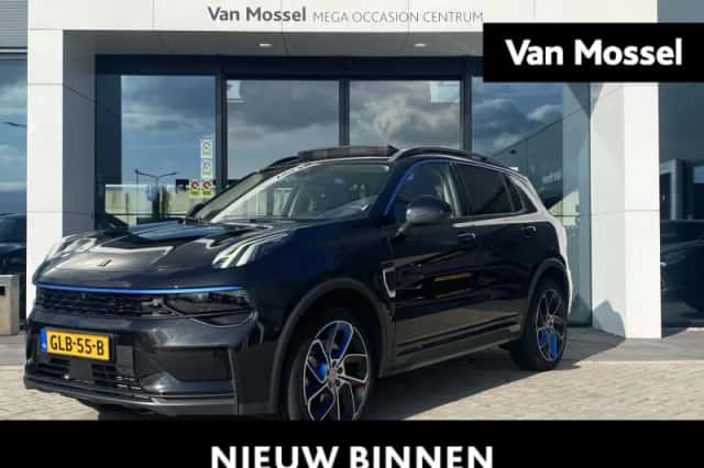 Lynk & Co 01 (2023) thumbnail 1