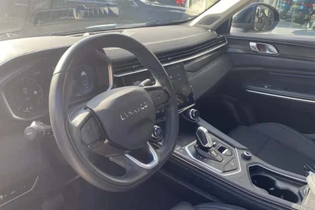Lynk & Co 01 (2023) thumbnail 5