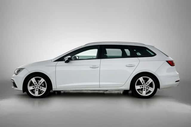 SEAT Leon (2017) thumbnail 2