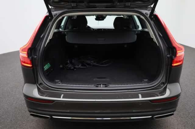 Volvo V60 (2022) thumbnail 13