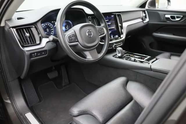 Volvo V60 (2022) thumbnail 17