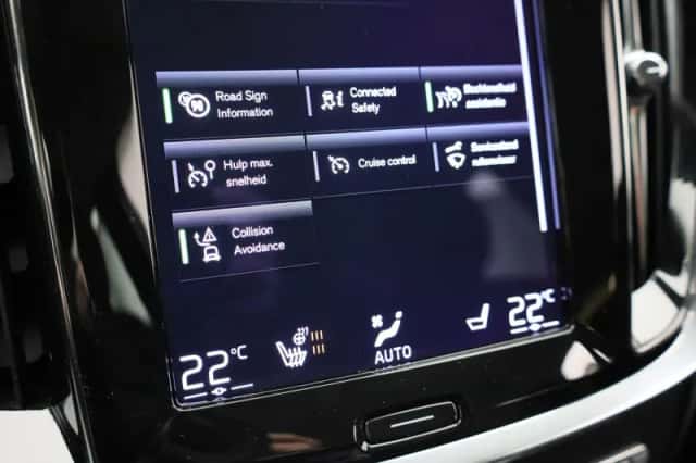 Volvo V60 (2022) thumbnail 28