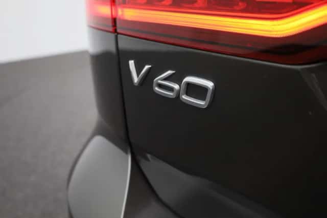 Volvo V60 (2022) thumbnail 36