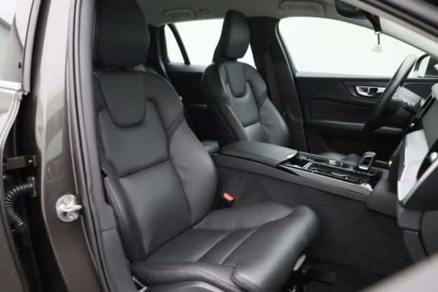 Volvo V60 (2022) thumbnail 38