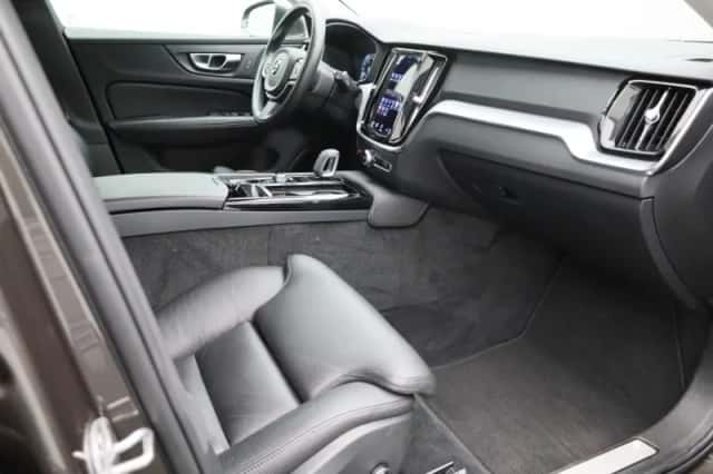Volvo V60 (2022) thumbnail 39