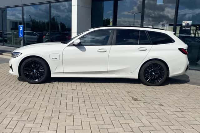 BMW 3-Serie (2022) thumbnail 2