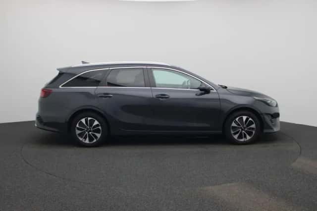 Kia Ceed Sportswagon (2023) thumbnail 6