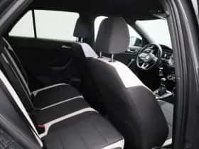 Volkswagen T-Roc thumbnail 32