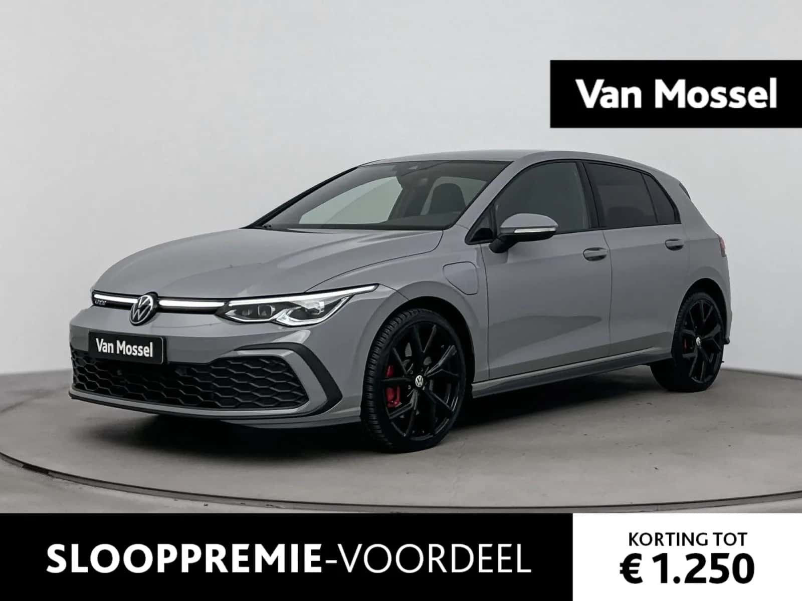 Volkswagen Golf (2022) — foto 1