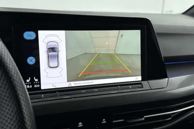 Volkswagen Golf (2022) thumbnail 11