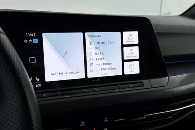 Volkswagen Golf (2022) thumbnail 12