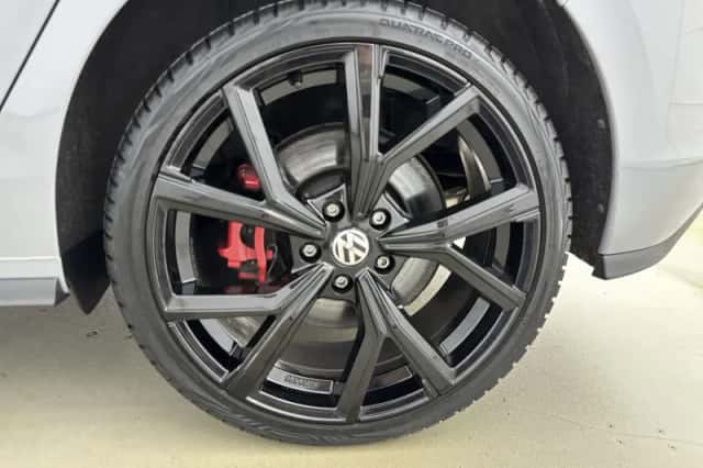 Volkswagen Golf (2022) thumbnail 10