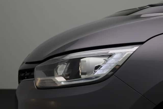 Renault Scénic (2018) thumbnail 15