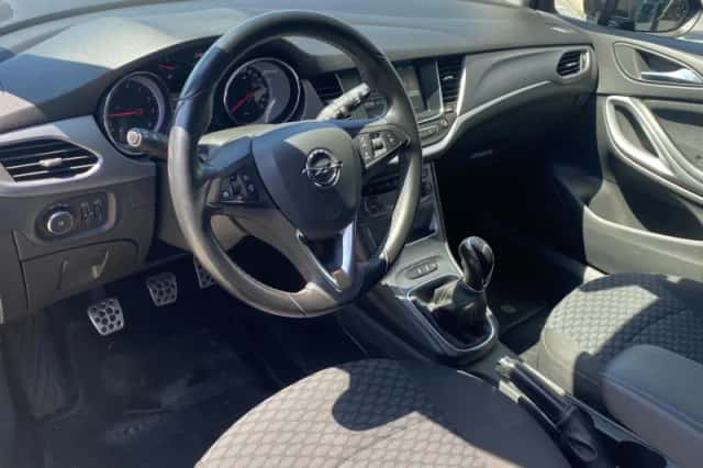 Opel Astra (2017) thumbnail 4
