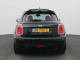 MINI Cooper thumbnail 5