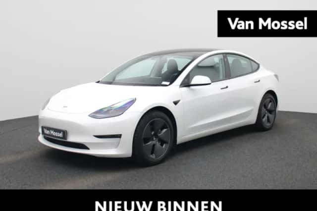 Tesla Model 3 (2023) thumbnail 1