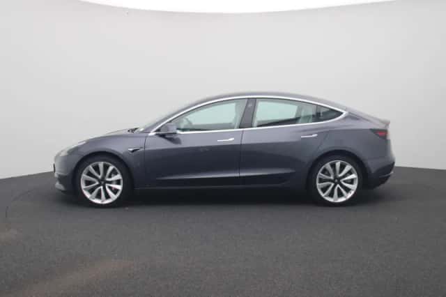 Tesla Model 3 (2019) thumbnail 4