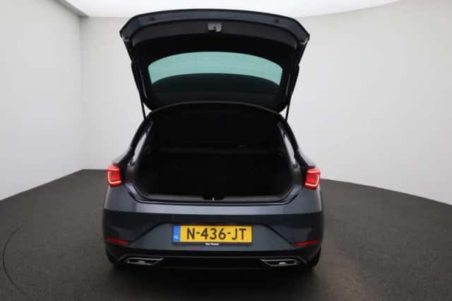 SEAT Leon (2021) thumbnail 11