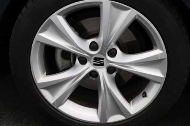 SEAT Leon (2021) thumbnail 12