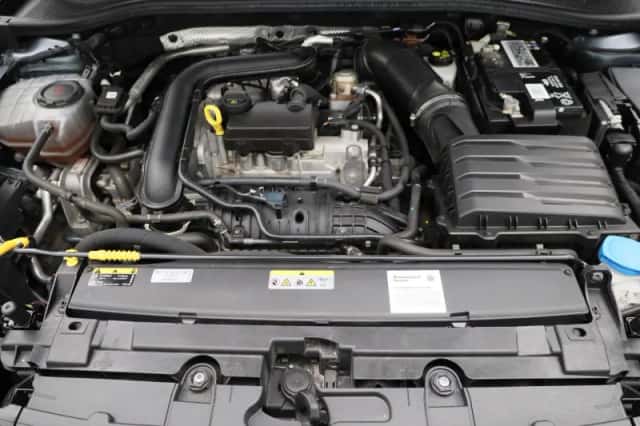 SEAT Leon (2021) thumbnail 31