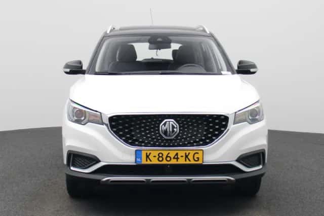 MG ZS EV (2021) thumbnail 3