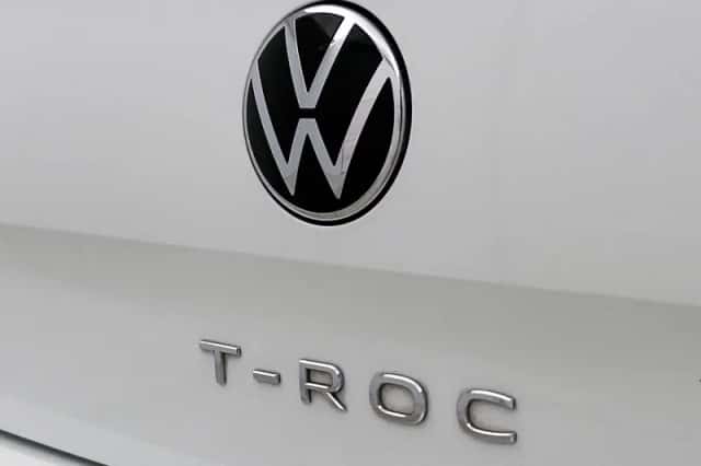 Volkswagen T-Roc (2023) thumbnail 13