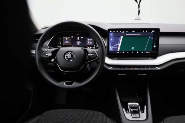 Škoda Octavia (2024) thumbnail 7