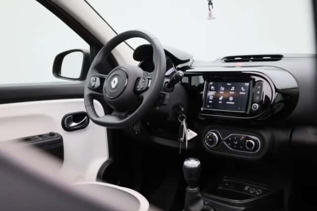 Renault Twingo (2021) thumbnail 35
