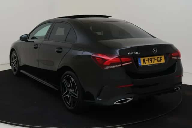Mercedes-Benz A-Klasse (2020) thumbnail 3