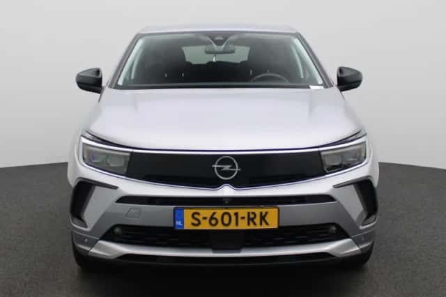 Opel Grandland (2023) thumbnail 3