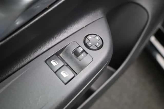 Opel Corsa (2021) thumbnail 25