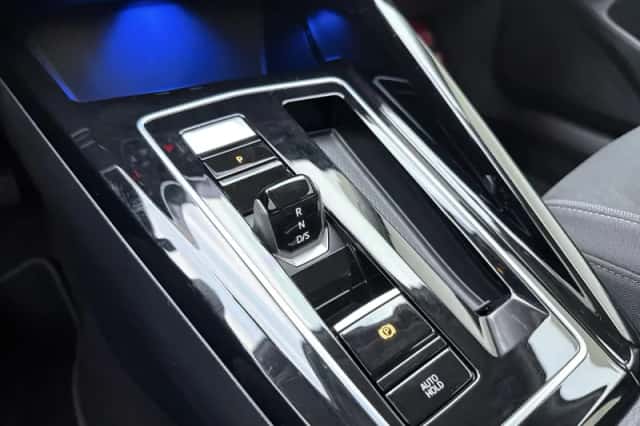Volkswagen Golf (2023) thumbnail 22