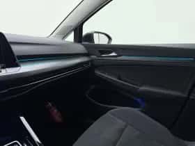 Volkswagen Golf (2023) thumbnail 23