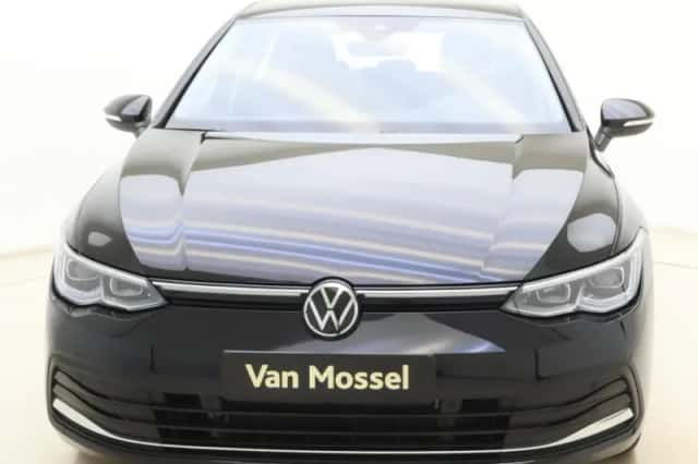 Volkswagen Golf (2023) thumbnail 9