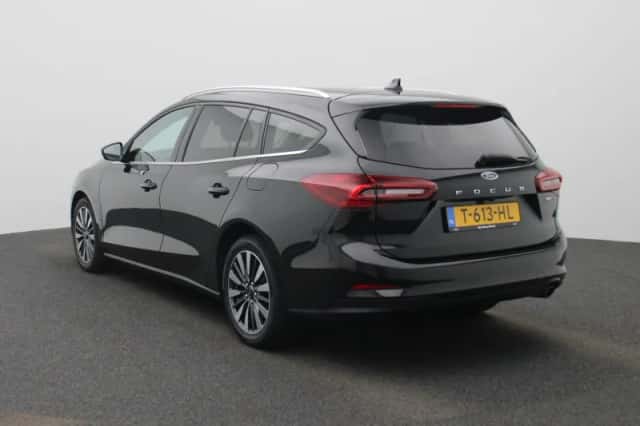 Ford Focus (2023) thumbnail 2
