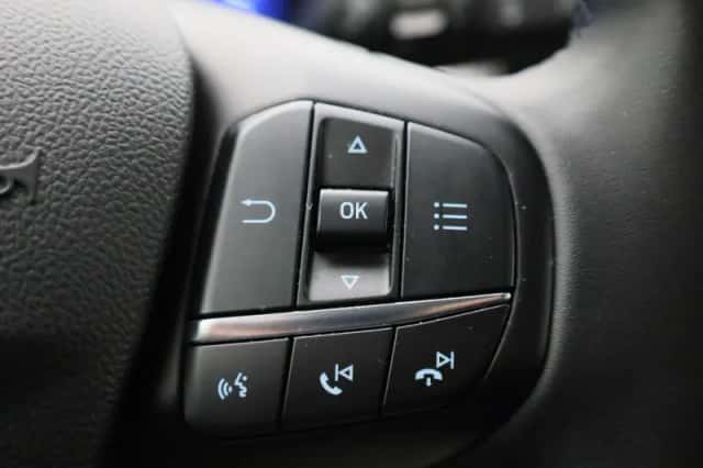 Ford Focus (2023) thumbnail 25