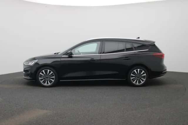 Ford Focus (2023) thumbnail 4