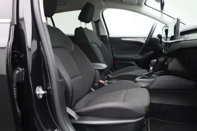 Ford Focus (2023) thumbnail 31