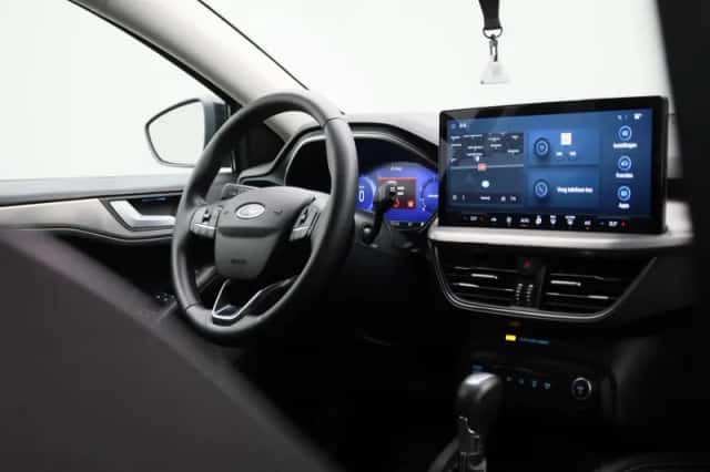 Ford Focus (2023) thumbnail 32