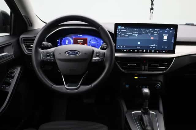 Ford Focus (2023) thumbnail 7
