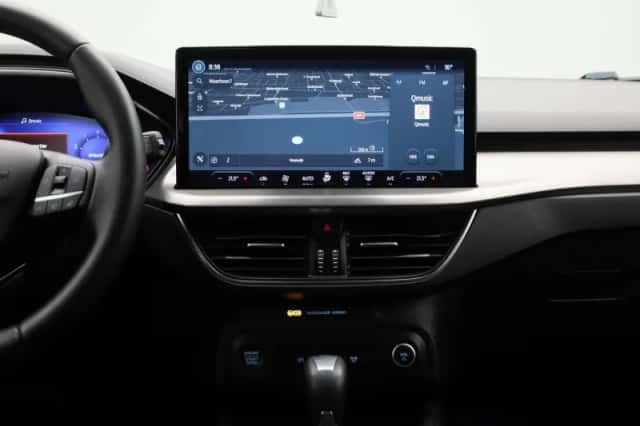 Ford Focus (2023) thumbnail 9