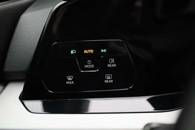Volkswagen Golf (2020) thumbnail 22