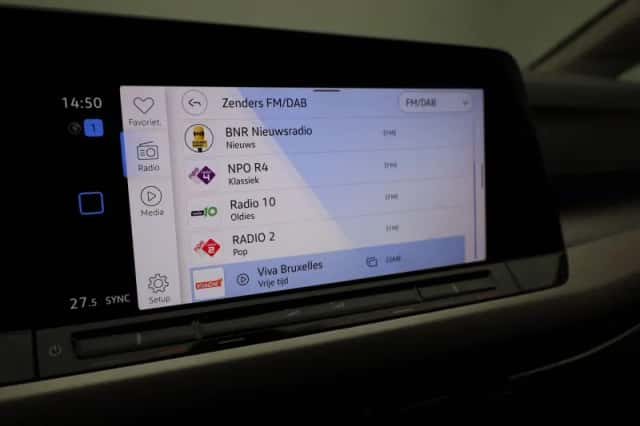 Volkswagen Golf (2020) thumbnail 25