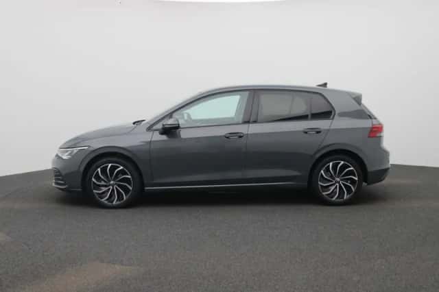 Volkswagen Golf (2020) thumbnail 4