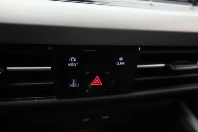 Volkswagen Golf (2020) thumbnail 31