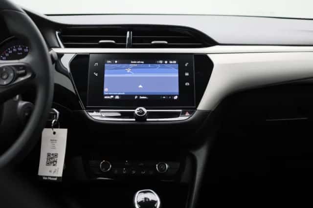 Opel Corsa (2022) thumbnail 9