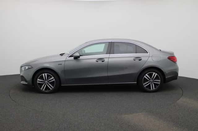 Mercedes-Benz A-Klasse (2021) thumbnail 4