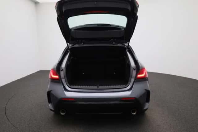 BMW 1-Serie (2021) thumbnail 11
