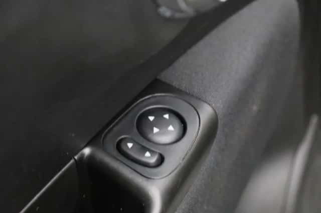 Fiat 500C (2020) thumbnail 25